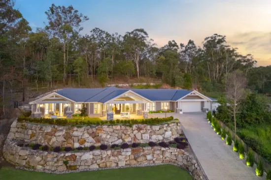 8 Wallowa Court, Elanora, Qld 4221