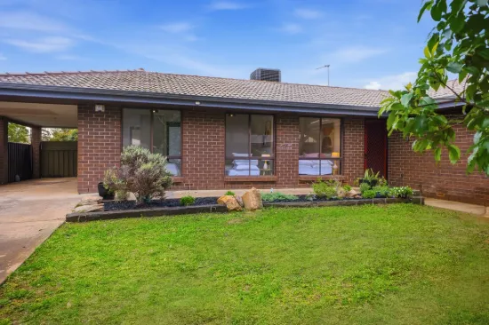 8 Wanbi Court, Craigmore, SA 5114