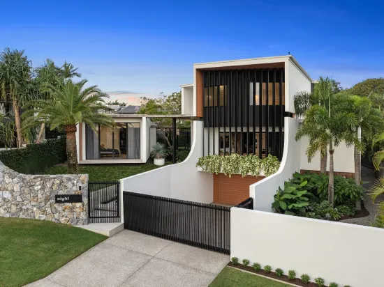 8 Warrina Court, Mooloolaba, Qld 4557