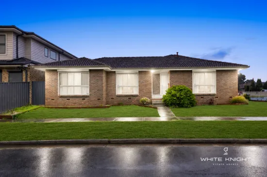 8 Warrington Crescent, Deer Park, Vic 3023