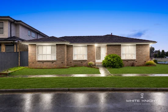 8 Warrington Crescent, Deer Park, Vic 3023