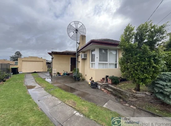 8 Watkins Court, Springvale, Vic 3171