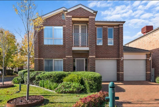8 Watling Grove, Ferntree Gully, Vic 3156 - For Rent
