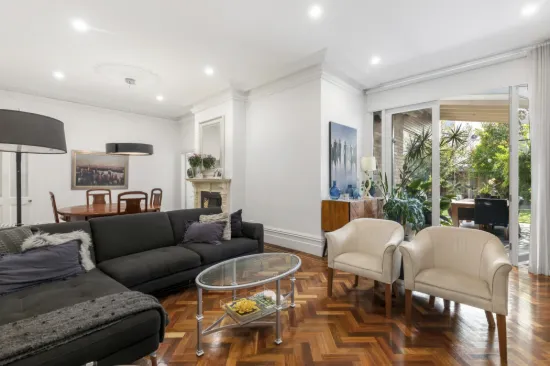 8 Wave Street, Elwood, Vic 3184