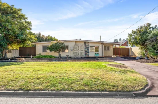 8 Wavelea Street, Safety Bay, WA 6169