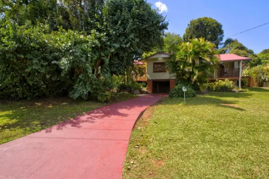 8 Weaver Street South, Atherton, Qld 4883