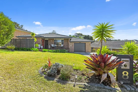 8 Wills Crescent, Denhams Beach, NSW 2536
