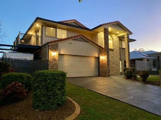 8 WILOHURST DRIVE, Redland Bay, Qld 4165