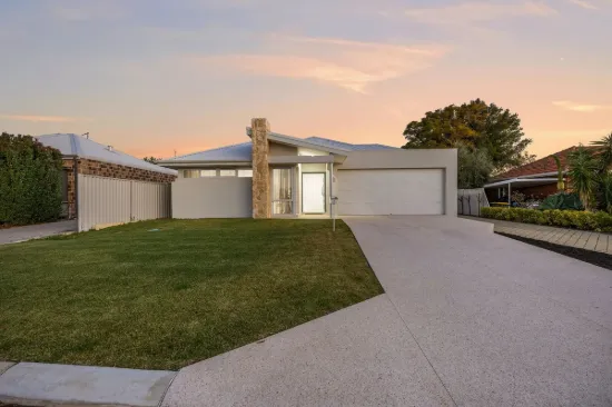 8 Wyndham Way, Yokine, WA 6060