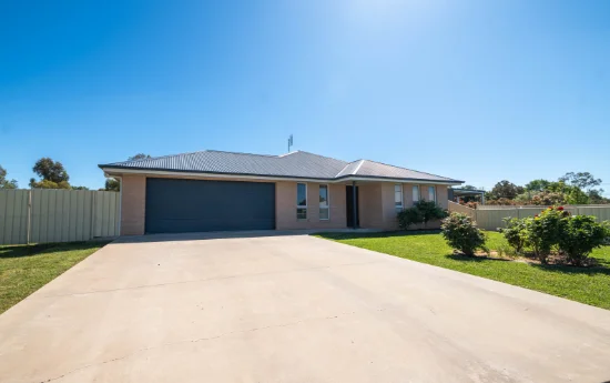 8 Yasmine Court, Forbes, NSW 2871 - For Sale