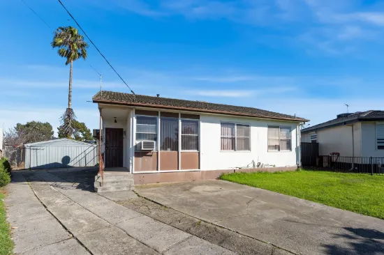 8 Yelta Court, Coolaroo, Vic 3048