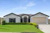 8 Zachary Court, Hillcrest, Qld 4118-Image