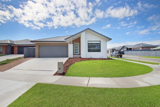 80 Millford Crescent, Thurgoona, NSW 2640