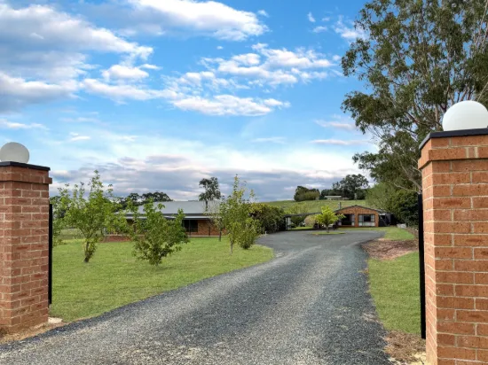 80 Normans Road, Young, NSW 2594