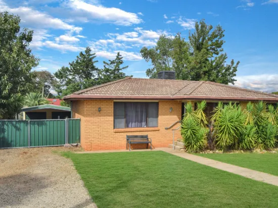 80 Orchard Street, Young, NSW 2594
