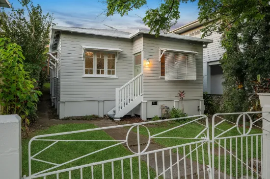 80 Sixth Avenue, Windsor, Qld 4030
