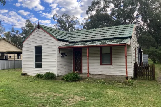 80 Wallace Street, Apsley, Vic 3319