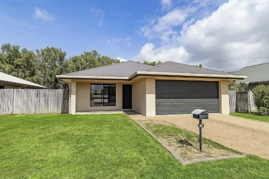 81 Daintree Drive, Bushland Beach, Qld 4818