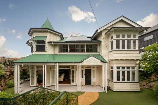 81 Hipwood Avenue, Coorparoo QLD 4151-Image