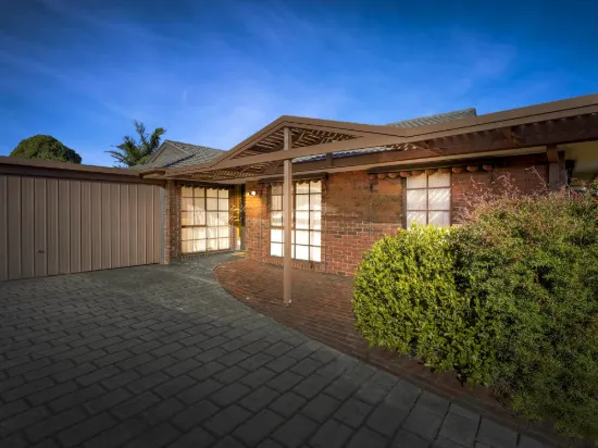 81 Mantung Crescent, Rowville, Vic 3178