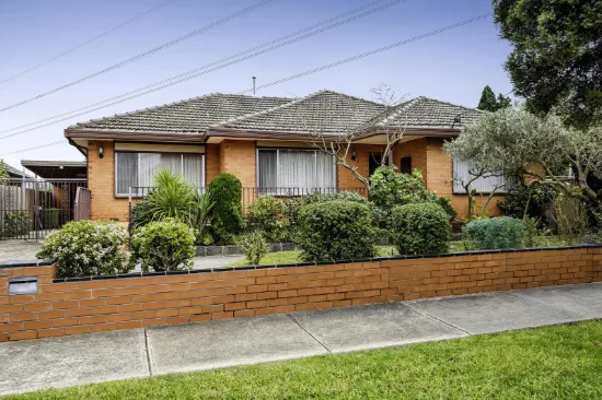 81 Mcfadzean Avenue, Reservoir, Vic 3073