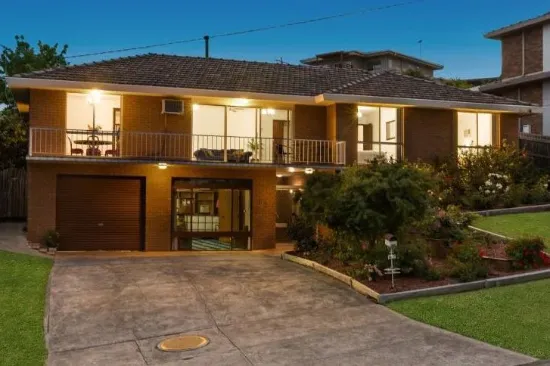 82 Barwon Boulevard, Highton VIC 3216-Image