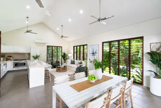82 Cascade Boulevard, Palm Cove, Qld 4879