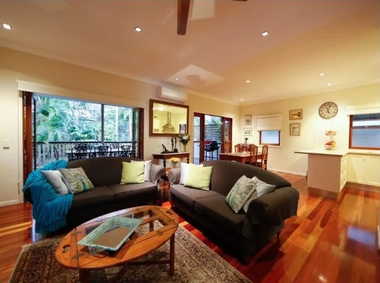 82 Cedar Street, Greenslopes, Qld 4120