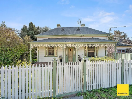 82 Gladstone Street, Quarry Hill, Vic 3550