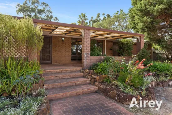 82 Grove Road, Lesmurdie, WA 6076
