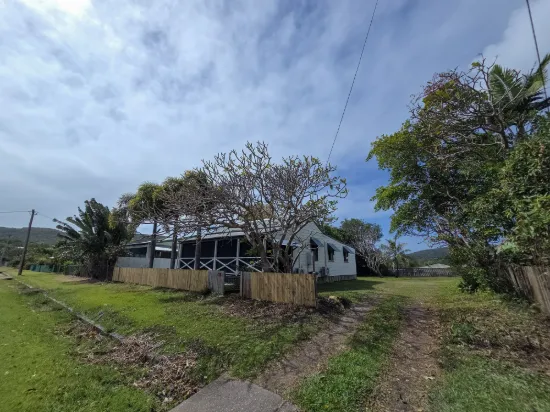 82 Hope Street, Cooktown, Qld 4895-Image