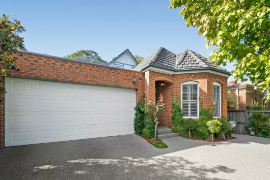 82 Murray Drive, Burwood, Vic 3125