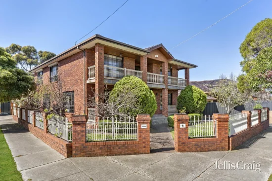 82 Riviera Road, Avondale Heights, Vic 3034