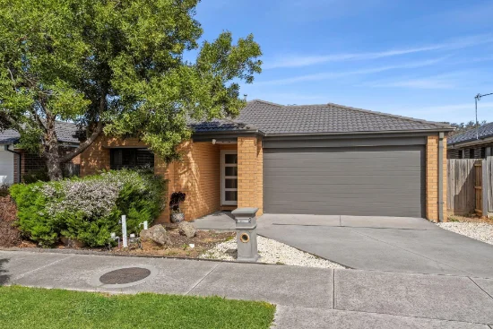 82 Southwinds Road, Armstrong Creek, Vic 3217
