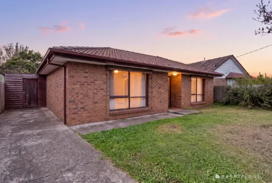 82 Station Road, Melton South, Vic 3338