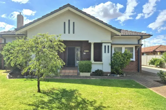 82 Sutton Street, Cootamundra, NSW 2590