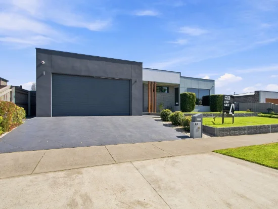 83 Dunbar Road, Traralgon, Vic 3844