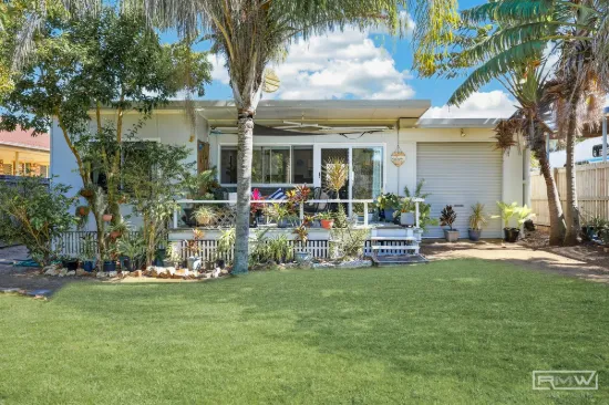 832 Scenic Highway, Kinka Beach, Qld 4703