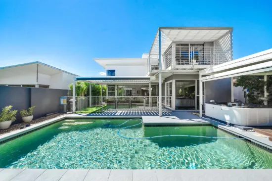 837 Legend Trail, Robina, Qld 4226