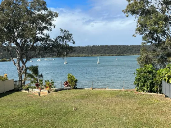 84 Canaipa Point Dr, Russell Island, Qld 4184
