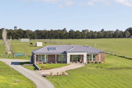 84 Carlsruhe Central Road, Kyneton, Vic 3444