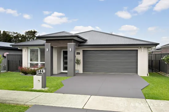 84 Grand Parade, Rutherford, NSW 2320