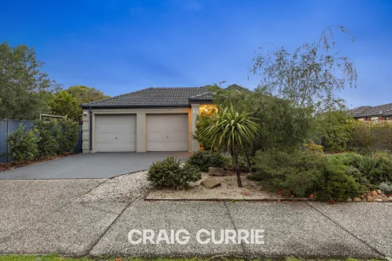 84 Shearwater Drive, Pakenham, Vic 3810