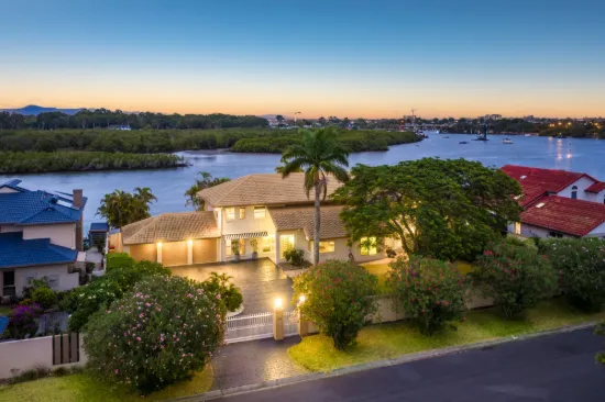 84 Tradewinds Ave, Paradise Point, Qld 4216