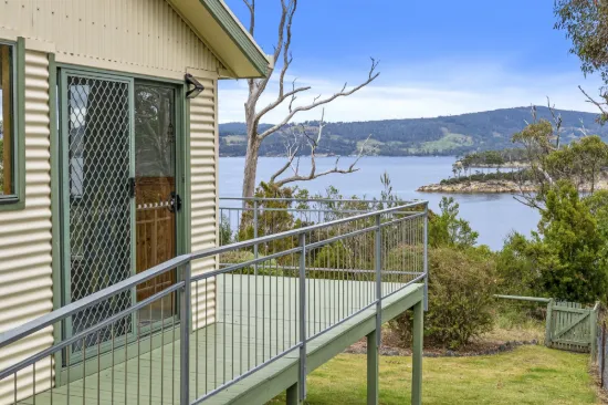 84 Williams Road, Randalls Bay, Tas 7112