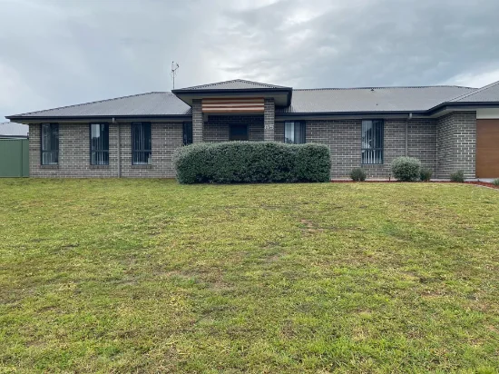 85 Colville St, Windradyne, NSW 2795