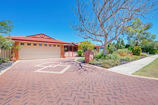 85 Stonehaven Parade, Kinross, WA 6028