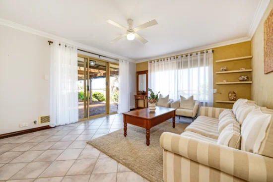 85 Stonehaven Parade, Kinross, WA 6028-Image