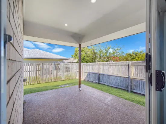 86 Bradman Way, Urangan, Qld 4655-Image
