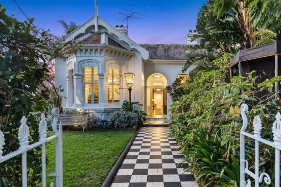 86 Coogee Bay Road, Coogee, NSW 2034